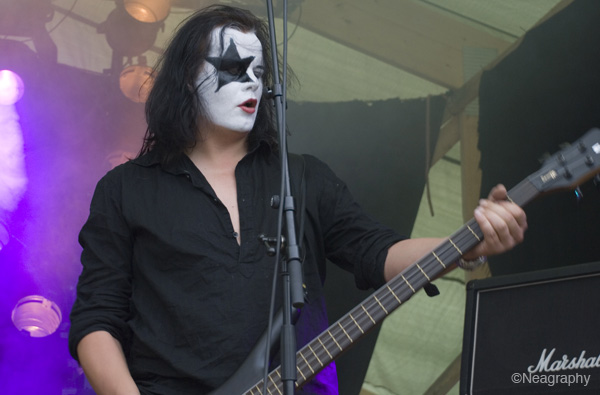 PaulStanleyBoozing007